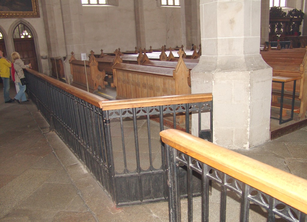 Barierka oddzielająca obie części kościoła św. Piotra w Budziszynie