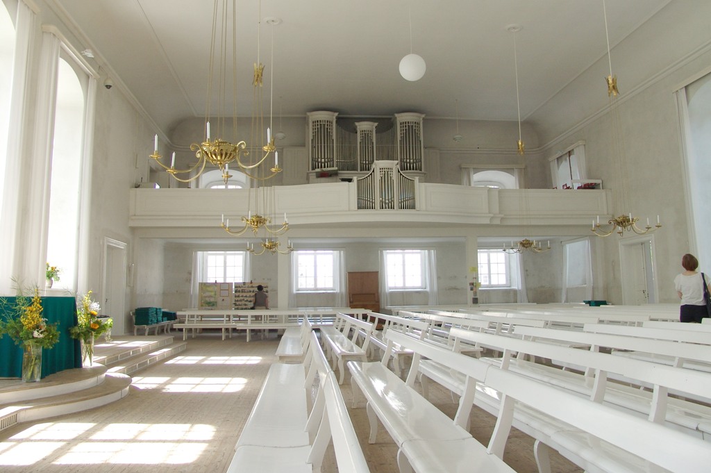 Wnętrze Wielkiej Sali, czyli kościoła Jednoty Braterskiej w Herrnhut