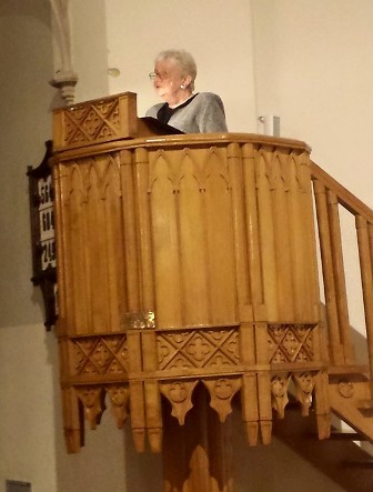 Barbara Stahlowa wyglasza kazanie podczas nabozenstwa ekumenicznego w kosciele ewangelicko-reformowanym w Warszawie (fot. Ewa Jozwiak)